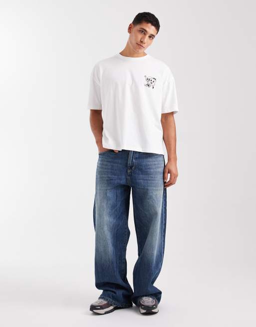 ASOS DESIGN - Oversized recht T-shirt met print op de achterkant in wit, 2 van 5