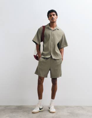 Asos Design Oversized Revere Plisse Shirt In Green
