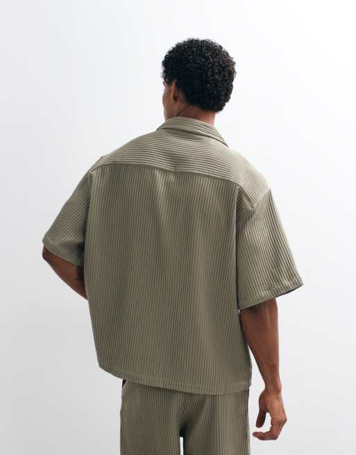 ASOS DESIGN oversized revere plisse shirt in khaki - part of a set, 4 of 5