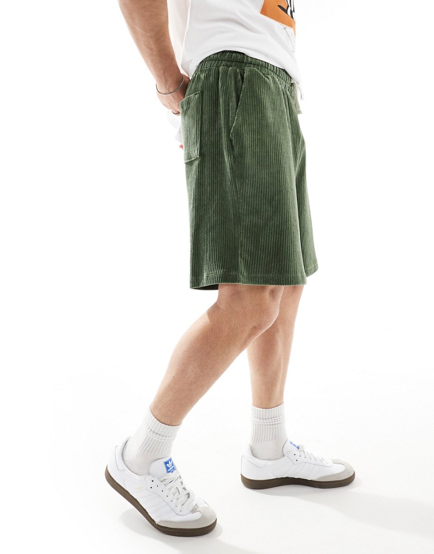 oversized ribbed velour shorts in dark green