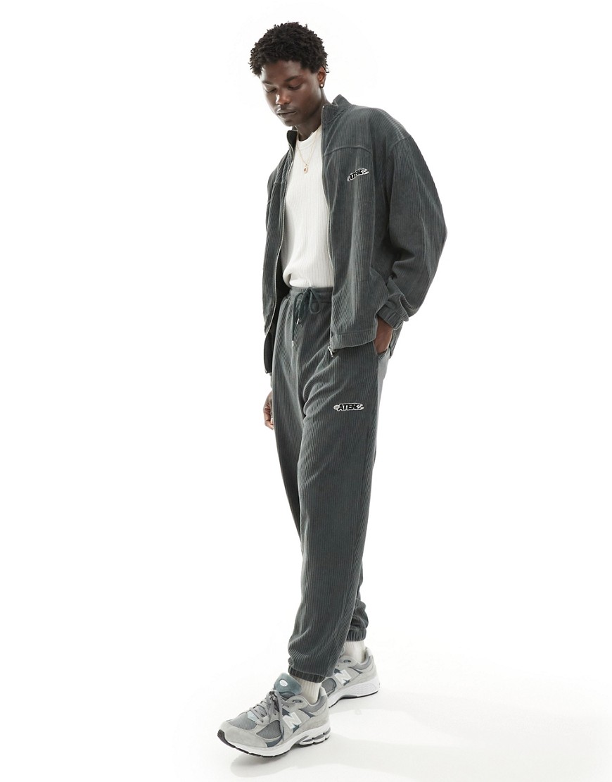 oversized ribbed velour sweatpants in washed charcoal-Gray