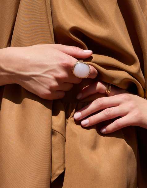 ASOS DESIGN - Oversized ring met kwartssteen van hars in goudkleur - view 1