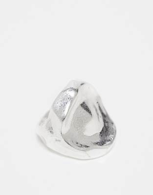 oversized ring with molten detail in worn silver tone