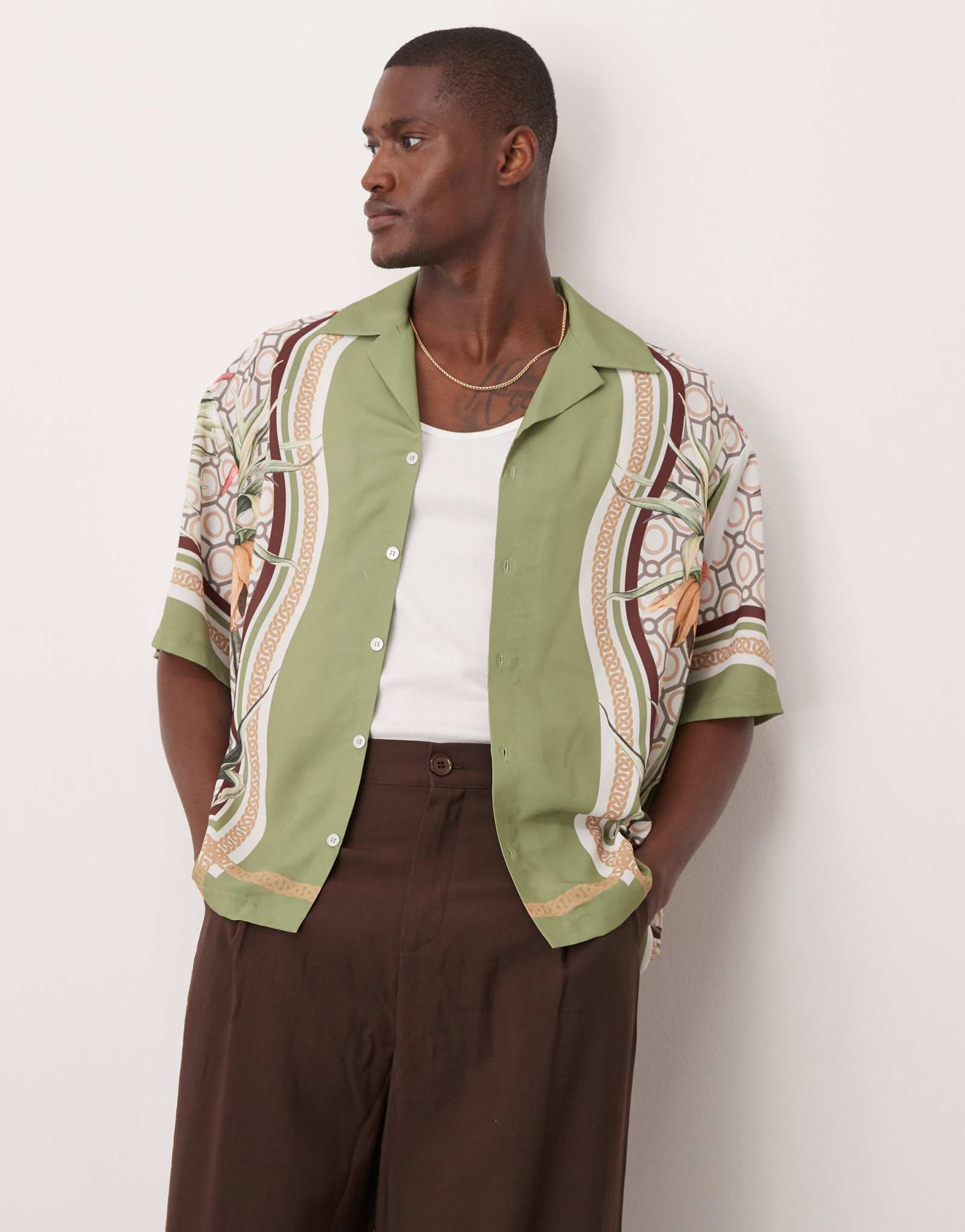 ДИЗАЙНЕРСКАЯ атласная рубашка оверсайз от ASOS с принтом зеленого цвета