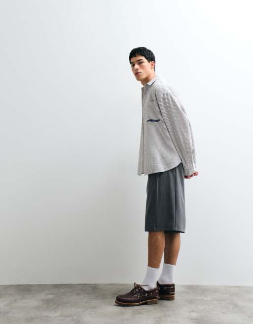 ASOS DESIGN oversized seersucker stripe shirt with chest embroidery in grey, 2 of 7