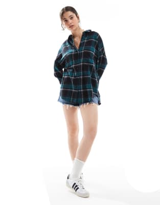 Thumbnail 2 of 4