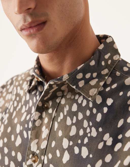 ASOS DESIGN - Oversized skjorte med dyreprint i brun, 5 af 5
