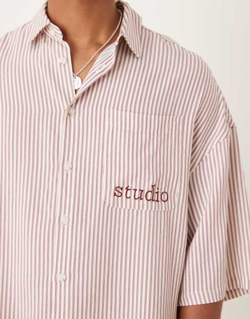 ASOS DESIGN - Oversized skjorte med firkantet pasform, brystbrodering og bordeauxrøde striber, 4 af 5