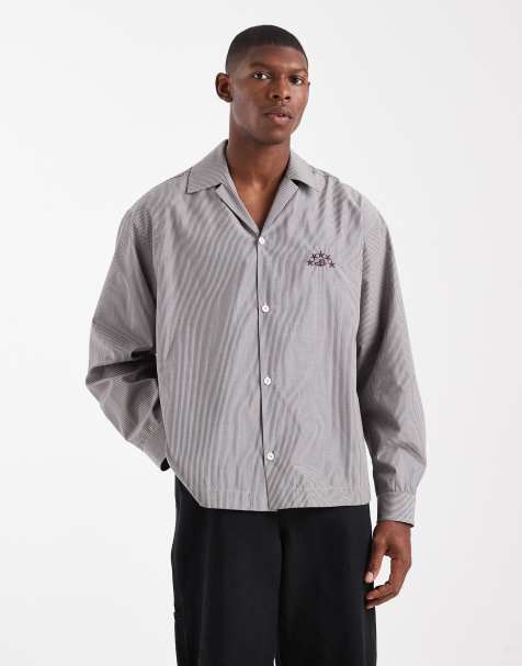 ASOS DESIGN - Oversized skjorte med reverskrave og brodering samt beige striber - view 1