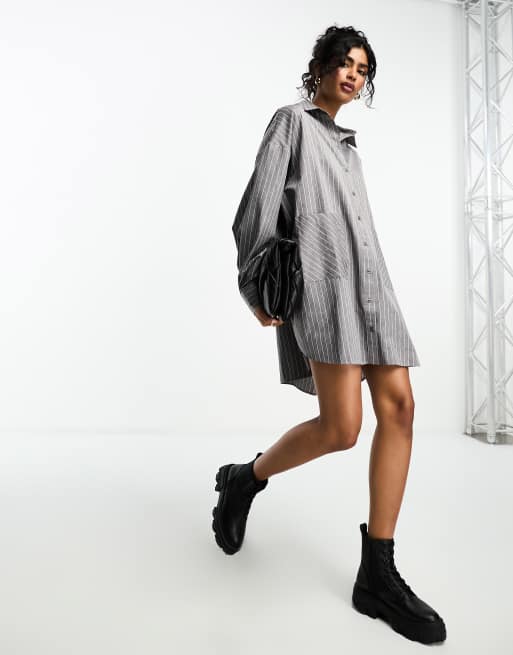 ASOS DESIGN - Oversized skjortekjole med sænkede lommer i grå med nålestriber
