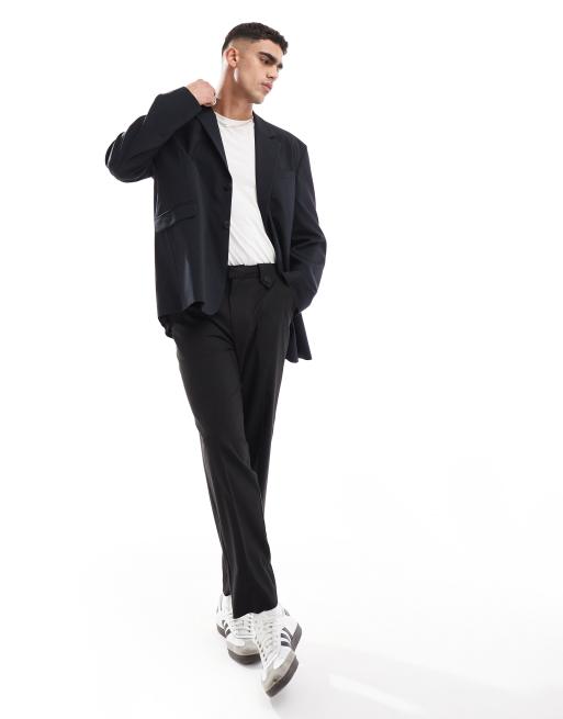 ASOS DESIGN oversized slouchy blazer in black, 4 of 5