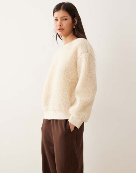 ASOS DESIGN - Oversized sweater i cremehvidt, imiteret lammeskind - view 1