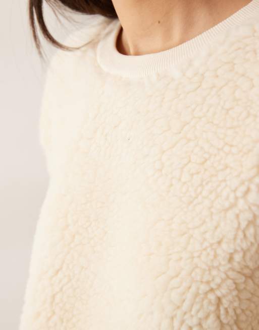 ASOS DESIGN - Oversized sweater i cremehvidt, imiteret lammeskind, 4 af 4