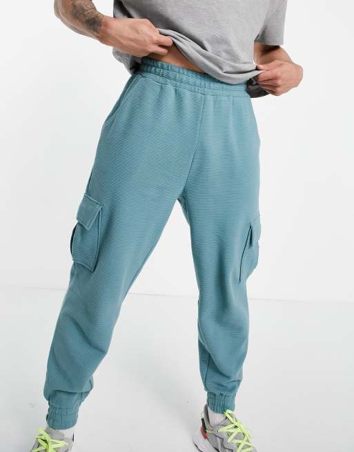 oversized sweatpant