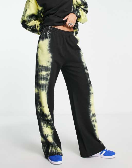 Neon tie best sale dye sweatsuit