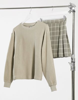 ASOS DESIGN – Oversized-Sweatshirt aus strukturiertem Stoff in Taupe-Neutral