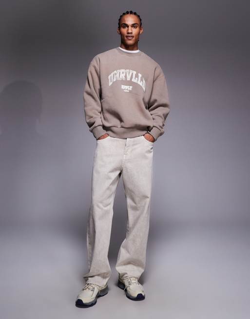 ASOS DESIGN - Oversized sweatshirt i forvasket brun med rund hals og printdetalje, 2 af 5