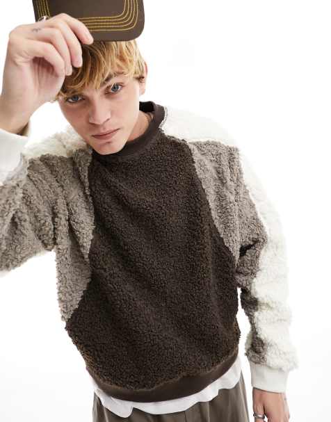 ASOS DESIGN - Oversized sweatshirt i neutralt imiteret lammeskind med farveblok-paneler - view 1