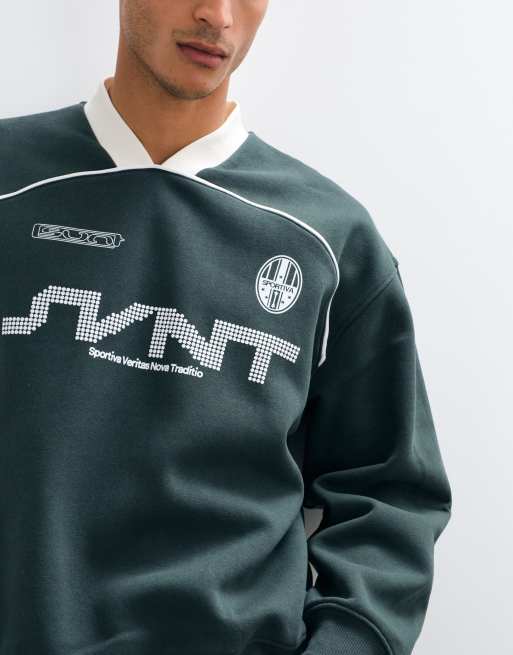 ASOS DESIGN oversized sweatshirt i ribstrik med V-hals, piping og puff-print i mørkeste gran, 3 af 5
