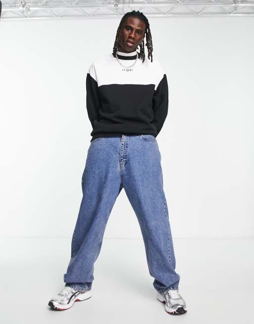 Baggy oversized sweatshirt top