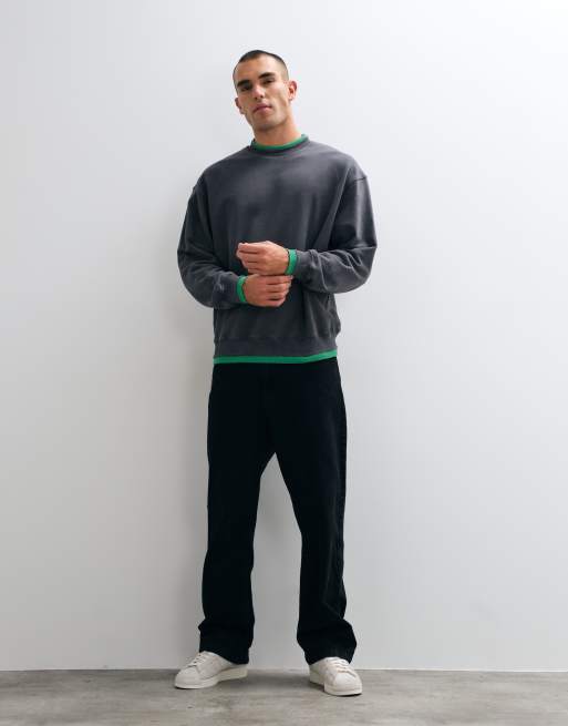 ASOS DESIGN oversized sweatshirt med loopback, acid wash och lagerliknande ribb i kolgrått, 3 av 5