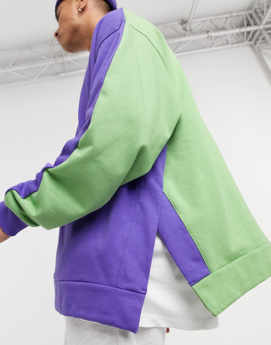 ASOS DESIGN - Oversized sweatshirt med slids i siden og kontrast foran og ryg-Lilla