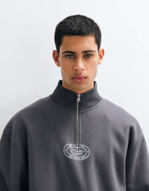 ASOS DESIGN oversized sweatshirt med ståkrave og grafisk print i grå, 3 af 5