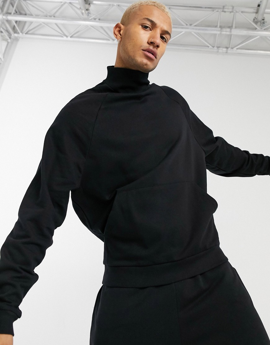 ASOS DESIGN - Oversized sweatshirt met opstaande boord van biologisch katoen in zwart