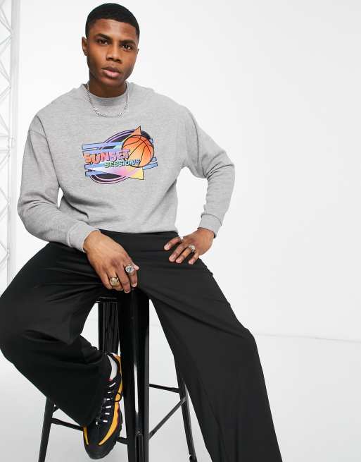 ASOS DESIGN - Oversized sweatshirt met print in varsity-stijl aan de voorkant in gemêleerd grijs, 2 van 4