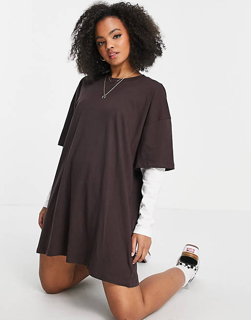  oversized t-shirt dress with long sleeve double layer in brown and cream 