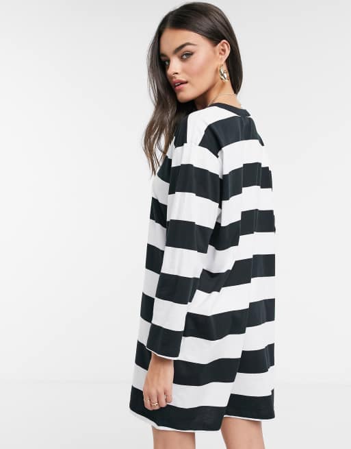 Black and white striped best sale tshirt dress