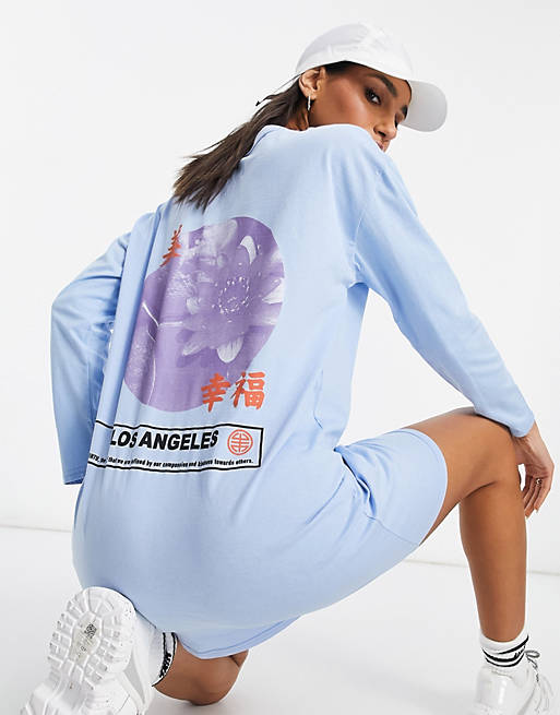  oversized t-shirt dress with long sleeve with los angeles graphic print in blue 