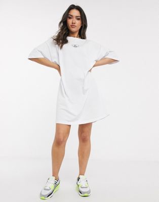 oversized white t shirt dress