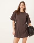 [ASOS DESIGN] ASOS DESIGN oversized t-shirt dress with tie detail in brown XS BROWN