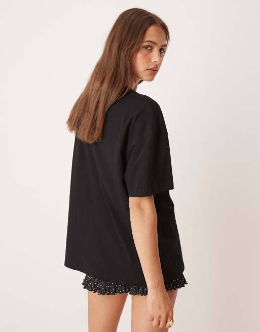 ASOS DESIGN oversized t-shirt in black, 4 of 4