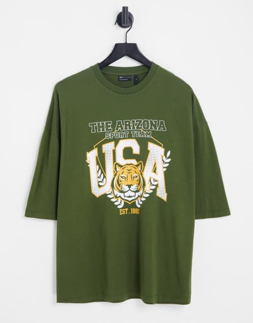 Dark green graphic store shirt