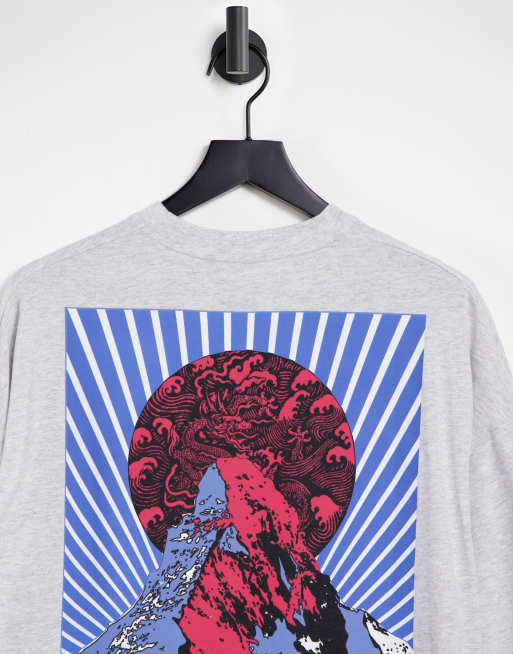 ASOS DESIGN - Oversized T-shirt in gemêleerd wit met bergprint op de achterkant, 3 van 4