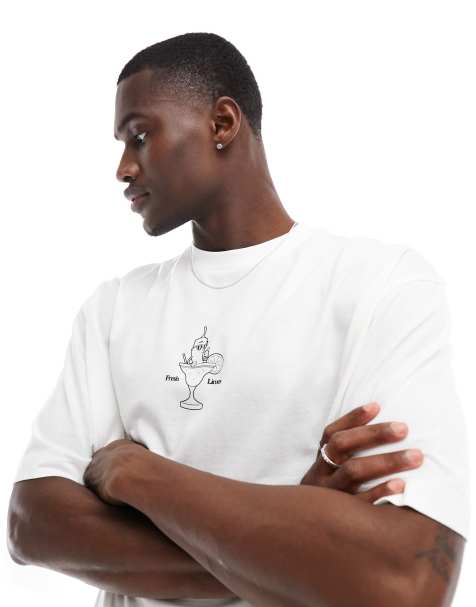 Man with outlet tshirt