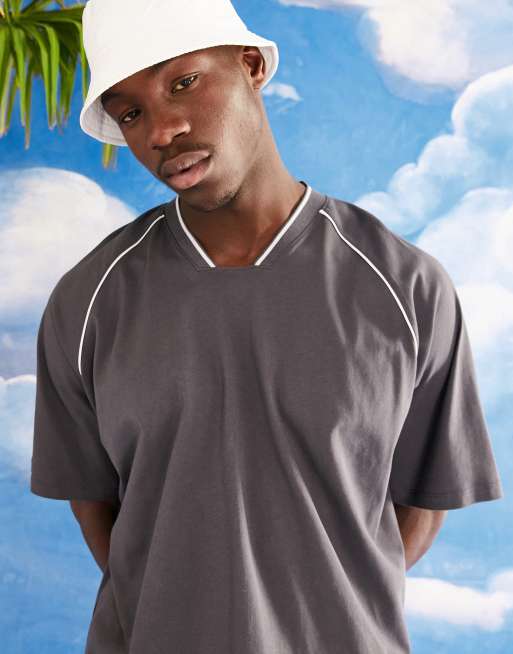 ASOS DESIGN – Oversized-T-Shirt in verwaschenem Schwarz mit farblich abgesetzter Paspelierung in Weiß