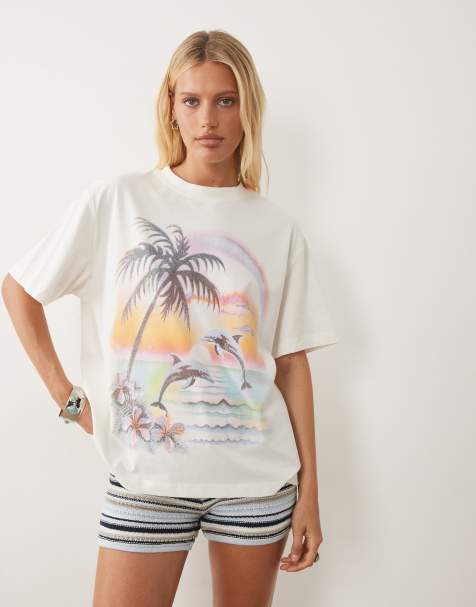 ASOS DESIGN oversized T-shirt med airbrushed delfingrafik i cream - view 1
