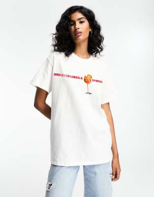 Asos Design - Oversized T-Shirt Med Grafisk 'Spritz'-Print I Hvid