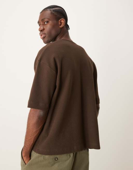 ASOS DESIGN - Oversized T-shirt med hak i halsen og vaffeltekstur i mørkebrun, 2 af 4