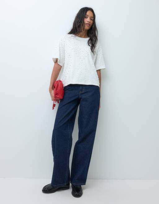 ASOS DESIGN oversized t-shirt med pärlutsmyckning i creme, 2 av 5