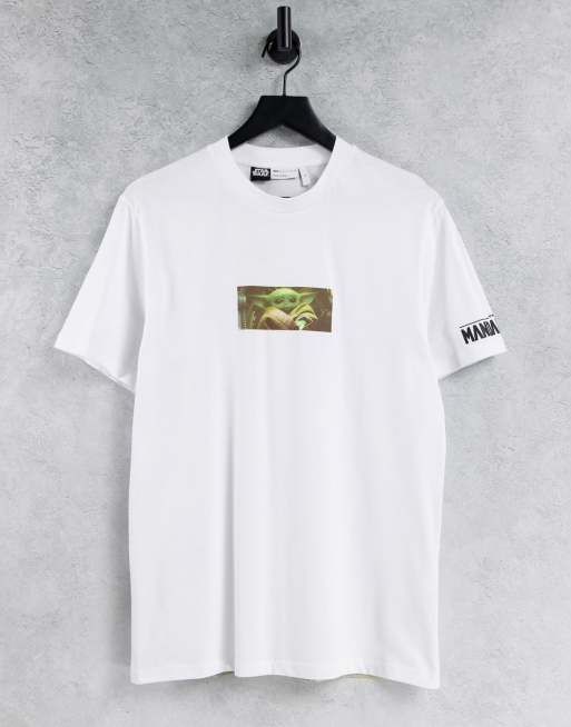 ASOS DESIGN - Oversized T-shirt med Star Wars Mandalorian-print på ryggen i hvid, 2 af 4
