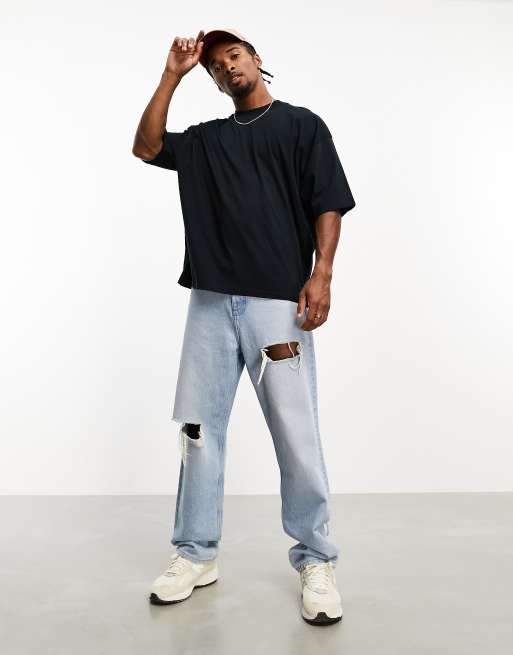 ASOS DESIGN - Oversized T-shirt met bandprint midden op de rug in zwart, 2 van 4