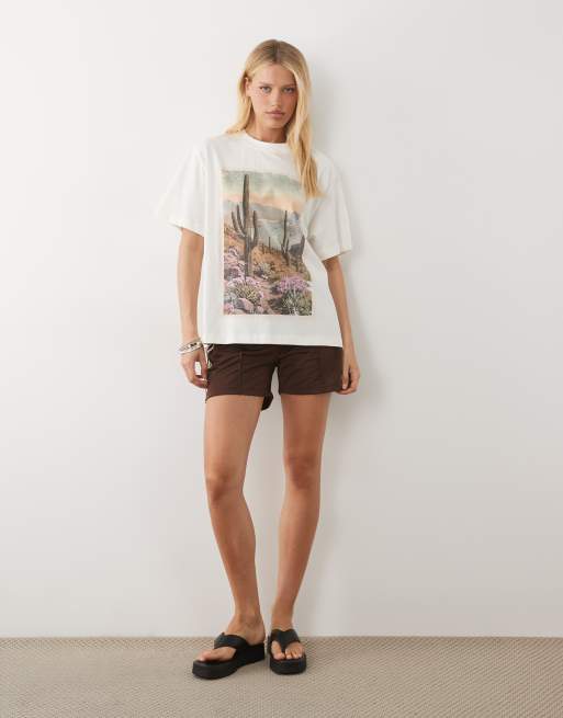 ASOS DESIGN - Oversized T-shirt met distressed cactus-ansichtkaartprint in crème, 2 van 4