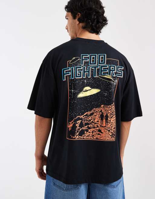 ASOS DESIGN - Oversized T-shirt met 'Foo Fighters'- en UFO-print in zwart, 4 van 5