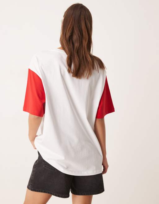 ASOS DESIGN - Oversized T-shirt met grafische kersenprint in crème en rood, 2 van 4