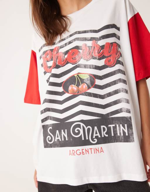 ASOS DESIGN - Oversized T-shirt met grafische kersenprint in crème en rood, 4 van 4