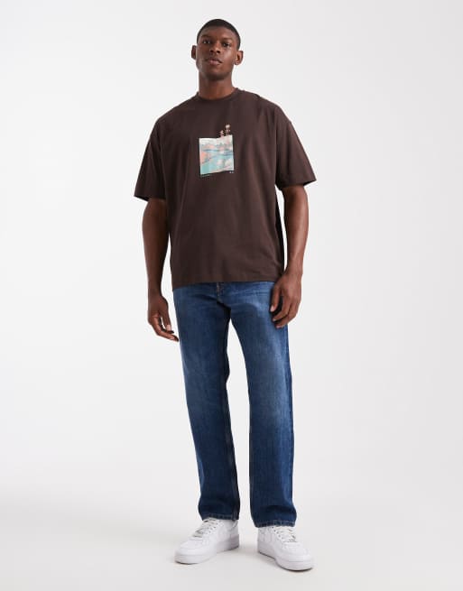 ASOS DESIGN - Oversized T-shirt met grafische landschapsprint in bruin, 2 van 5